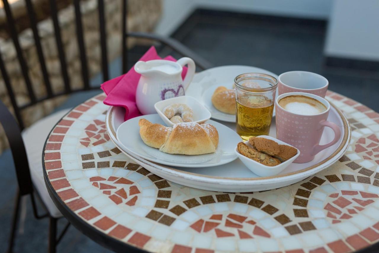 Bed&Breakfast Lucija Acomodação com café da manhã Punat Exterior foto