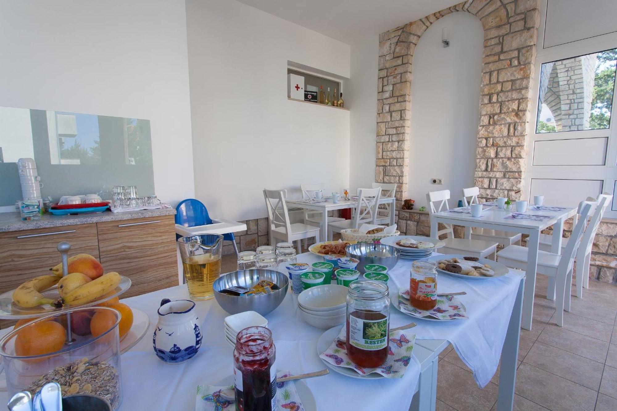 Bed&Breakfast Lucija Acomodação com café da manhã Punat Exterior foto