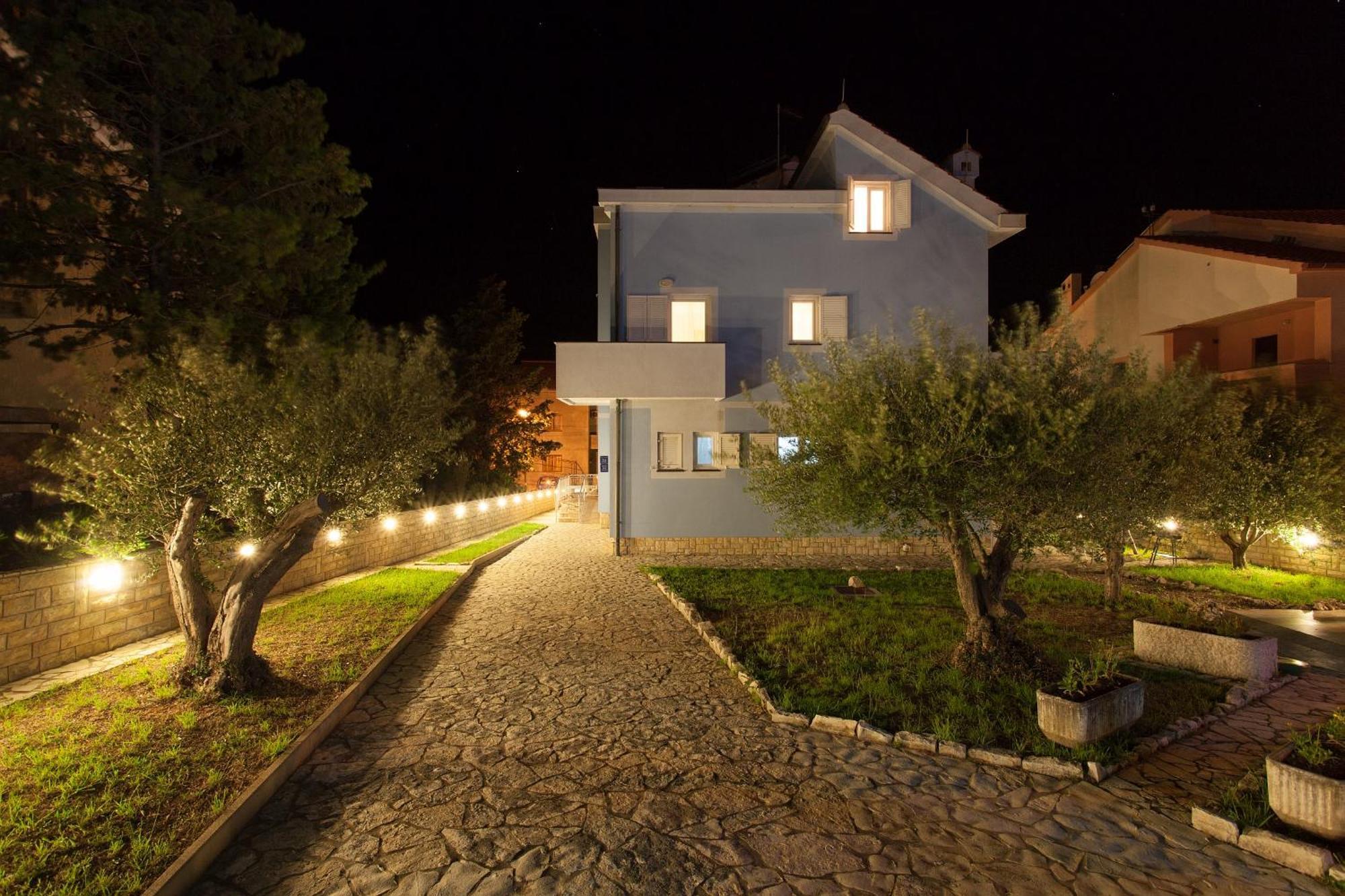 Bed&Breakfast Lucija Acomodação com café da manhã Punat Exterior foto